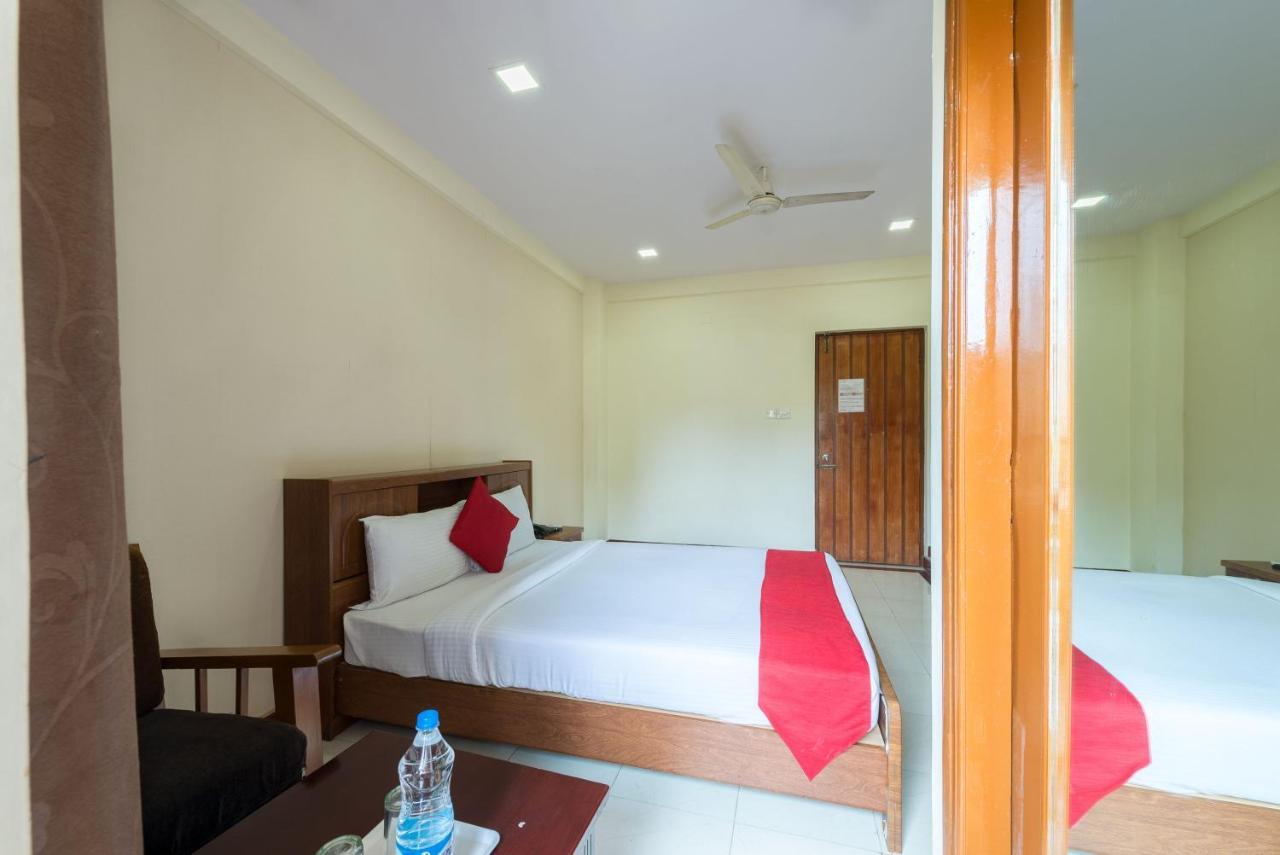 Stayeasy Majestic Bangalore Luaran gambar