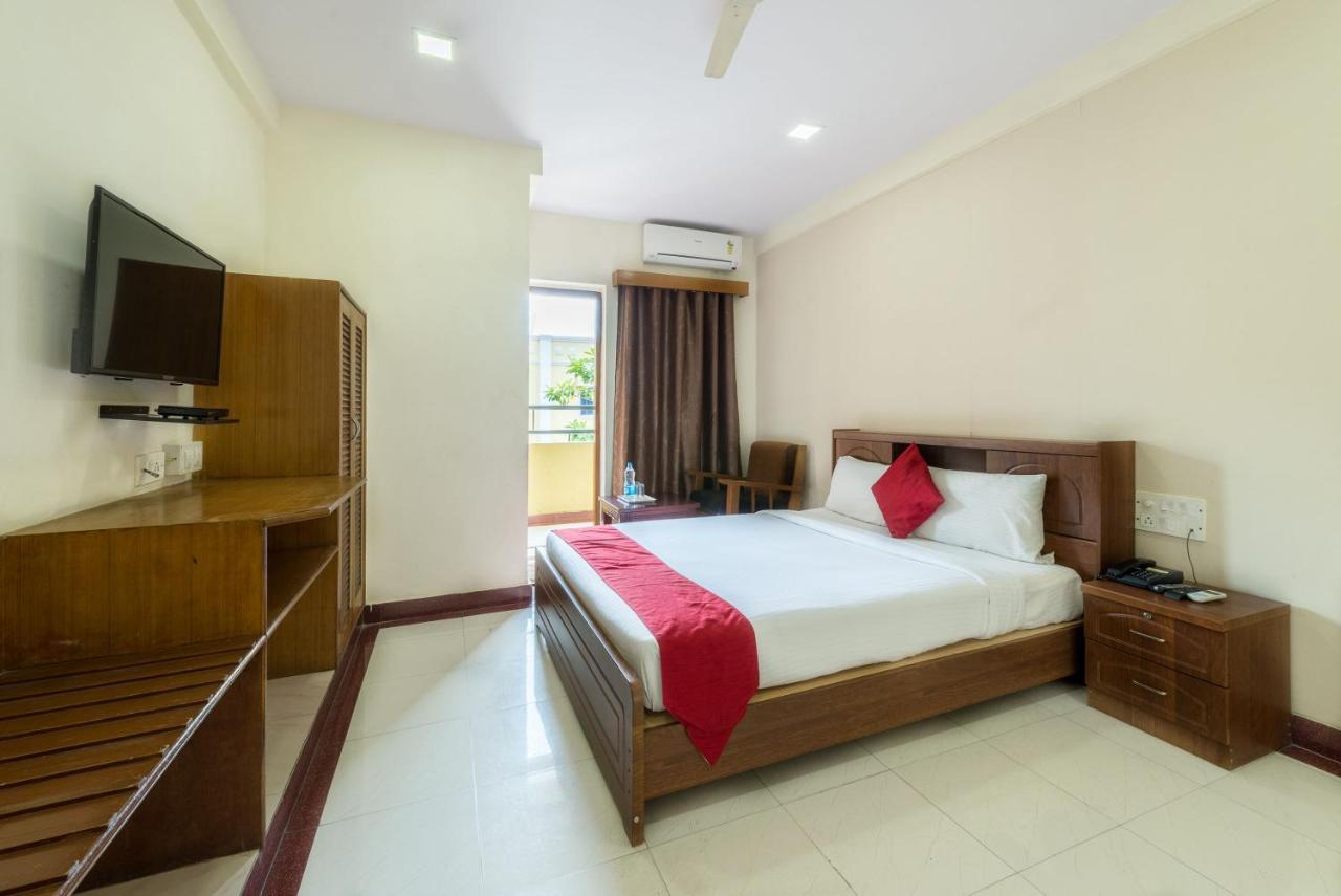 Stayeasy Majestic Bangalore Luaran gambar