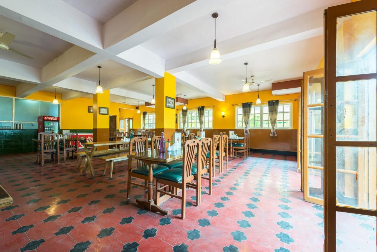 Stayeasy Majestic Bangalore Luaran gambar